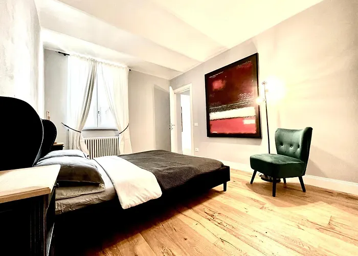 Chic Riverside 3-room Next To San Niccolo شقة